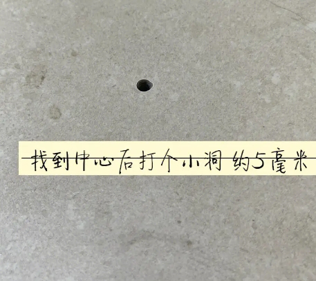 秦安瓷砖空鼓维修公司专业解答在瓷砖铺贴过程中，如果砂料搅拌不均匀，将会带来以下问题